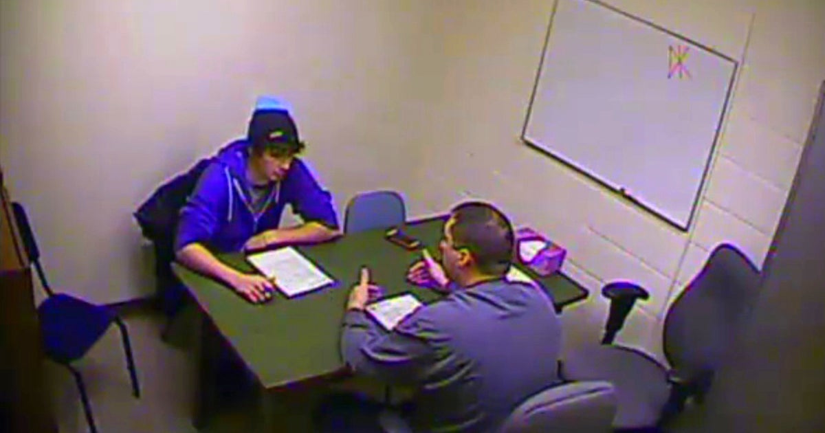 Family of dead drug informant asks for federal investigation - CBS News