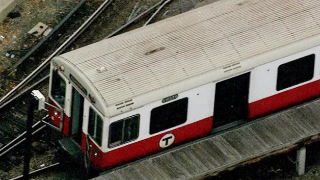 trainredline1.jpg 