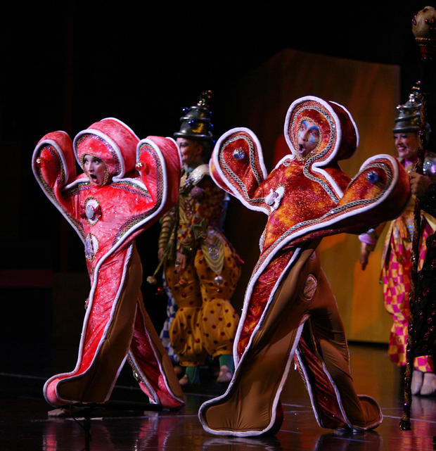 Gingerbread Cookies In 'Cirque Dreams Holidaze' 