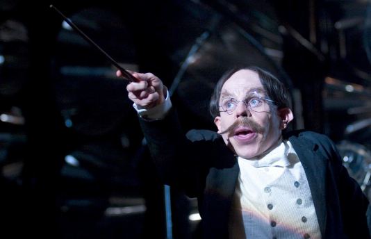 warwick-davis-professor-flitwick.jpg 