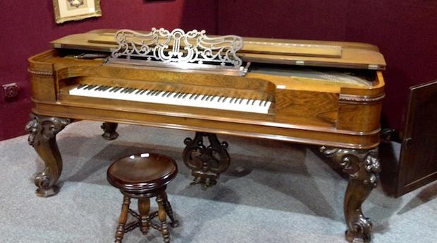 Vintage piano, Michaan's Auction, Alameda 