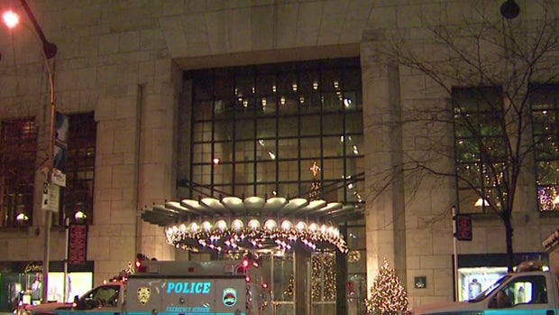 ​Crews work the scene after a New Jersey man plunged to his death from the Four Seasons Hotel in New York City Dec. 30, 2015. 