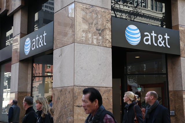 How an end to phone discounts will help customers 