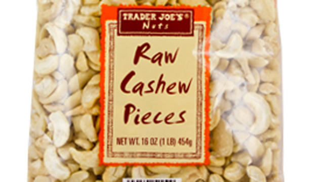 trader-joes-cashews.jpg 