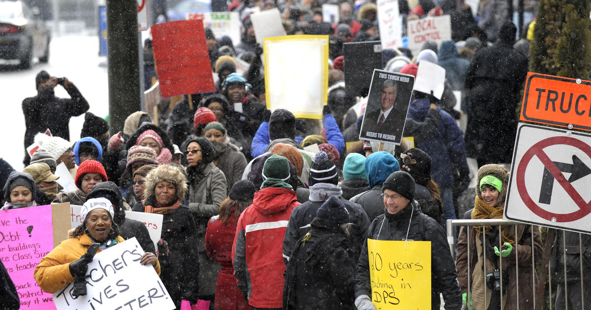 Detroit schools sue to get teachers back in classrooms - CBS News