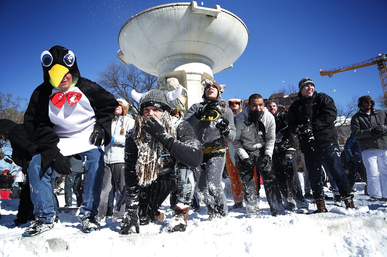 Massive blizzard buries East Coast