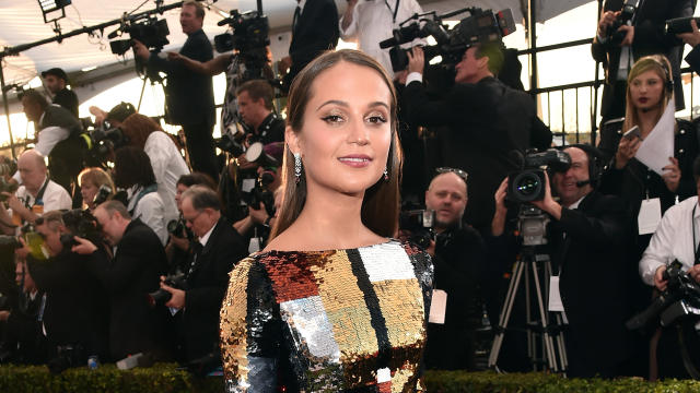 alicia-vikander-getty-507671212.jpg 