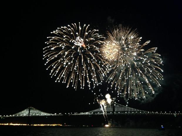 fireworks-near-the-oakland-bay-bridge.jpg 