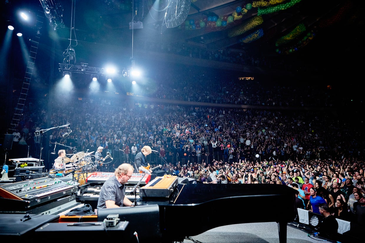 Sound not needed: Music’s allure in pictures