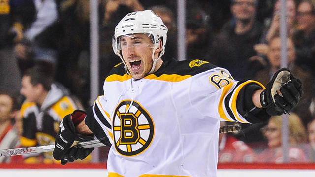 Brad Marchand signs 8-year extension with Bruins