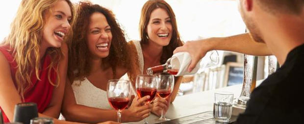 wine girls bar 610 