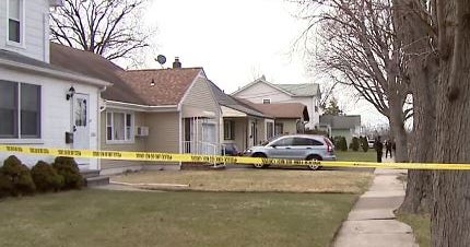 Bergenfield, New Jersey boy, 11, finds both parents dead in home CBS News