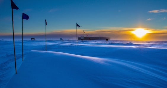 Darkness cloaks Antarctica for the next six months - CBS News