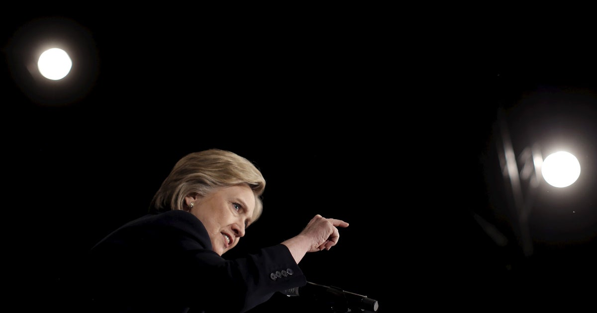 Hillary Clinton gets frustrated at Greenpeace activist in New York ...