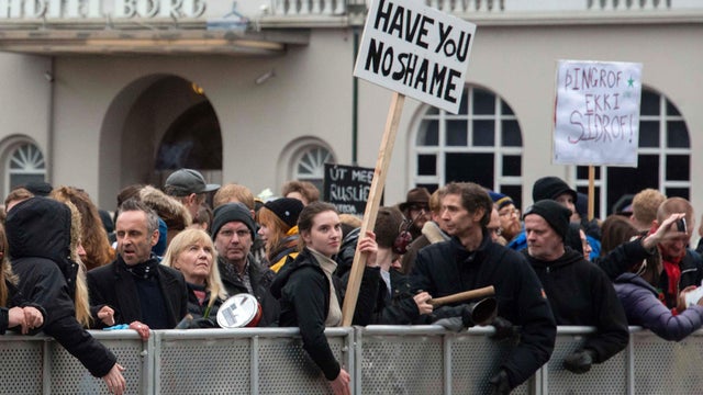 iceland-protest-promo-gettyimages-519535068.jpg 
