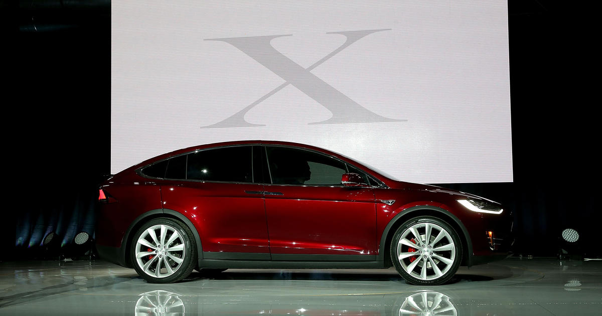 Tesla Recalling 2700 Model X Suvs For Seat Defect Cbs Los Angeles