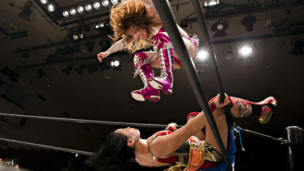 Japan's wild women wrestlers 