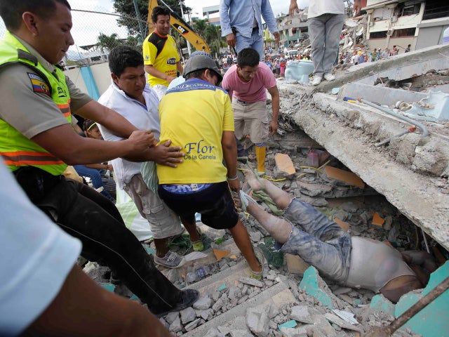 ecuador-quake-ap910571326768.jpg