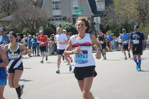 ridiculously-photogenic-heartbreak-hill-runners-2016-boston-marathon_09.jpg 