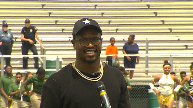 von-miller-1.jpg 