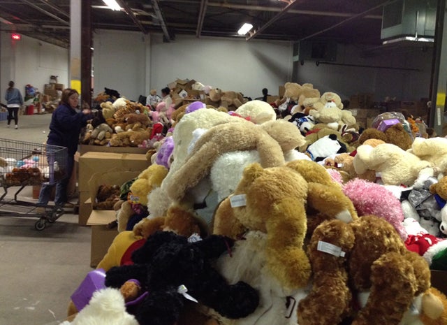 stuffed-animals-newtown-ct-warehouse-chris-kelsey-promo.jpg 