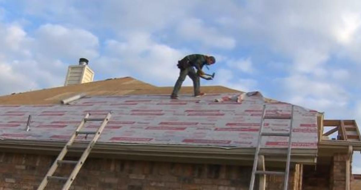 State seeks to scuttle challenge to insurance law that places roofer restrictions