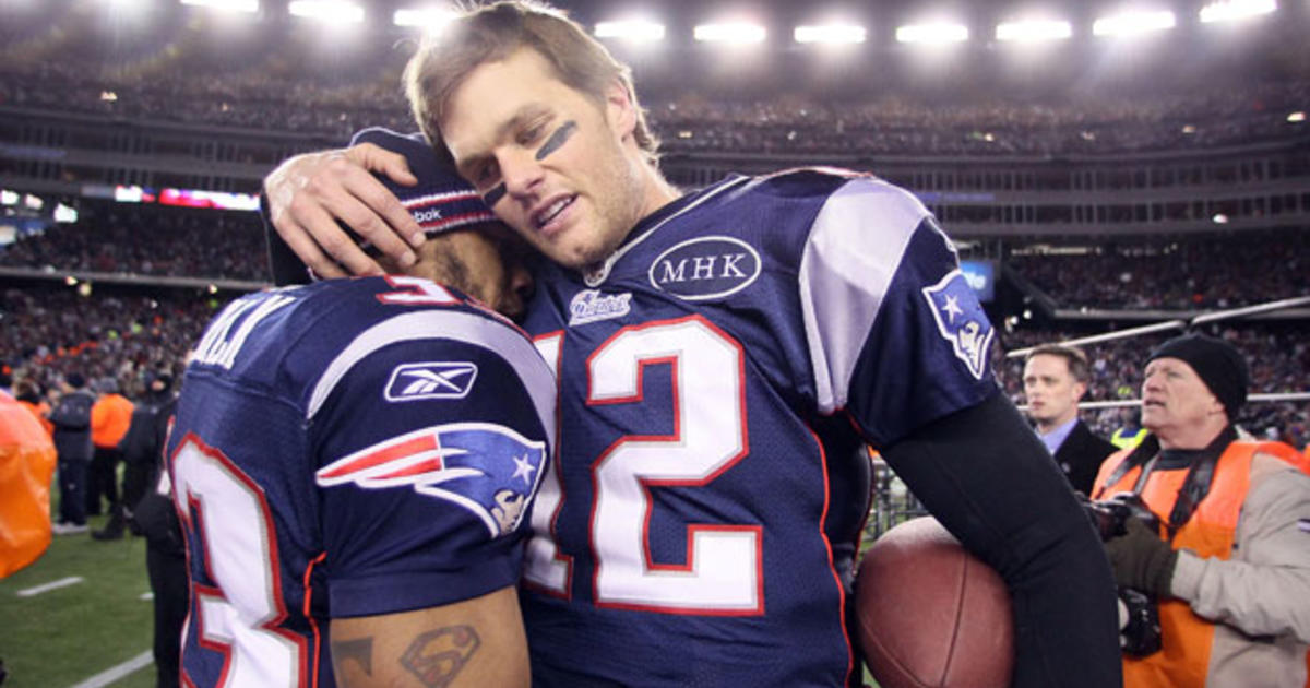 Kevin Faulk Announces Patriots Draft Pick In Tom Brady Jersey