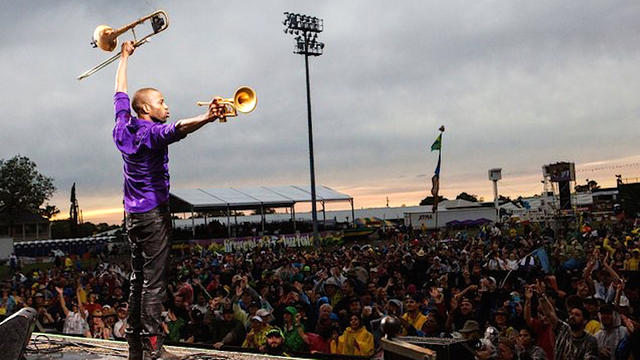 2016-new-orleans-jazz-fest-1.jpg 