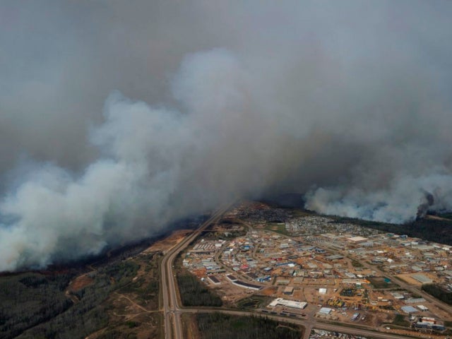 462056787canada-wildfire-fortmcmurray.jpg 