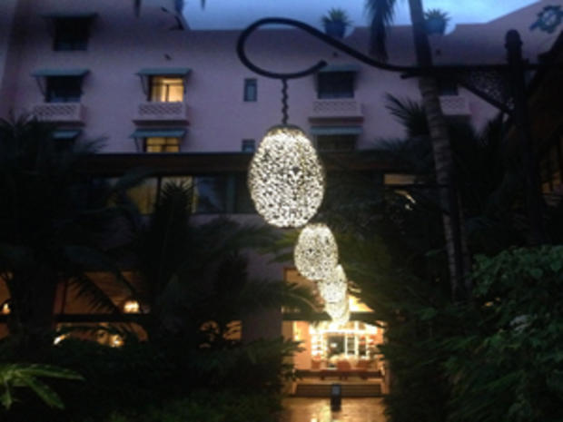 Royal Hawaiian Hotel (credit: Randy Yagi) 