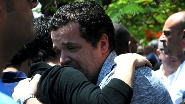 ​A relative of victims of EgyptAir Flight MS804 reacts after a symbolic funeral in a mosque near Cairo's airport in Cairo, Egypt, May 20, 2016. 