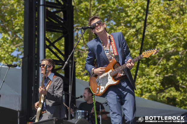 br2016_5-27-16_midway-stage-houndmouth_clayton-humphries_16009.jpg 