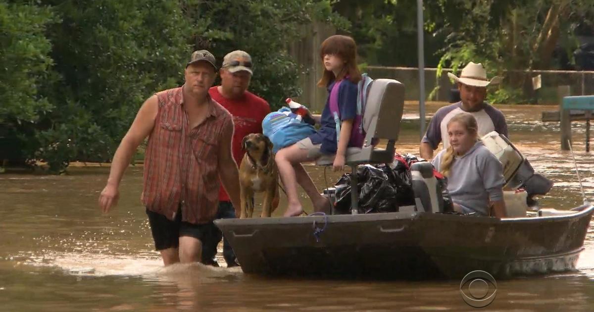 Drenched Texas Braces For More Flooding Cbs News 3743