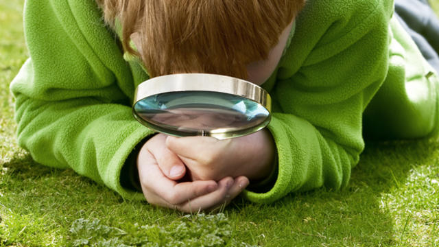 kid-with-magnifying-glass.jpg 