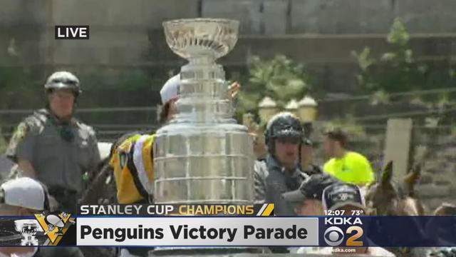 penguins-victory-parade-photo-gallery-1207.jpg 