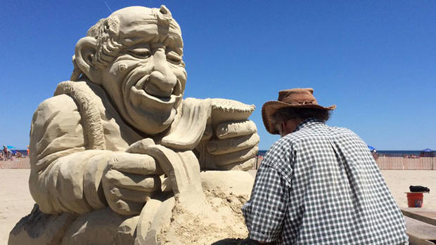 Hampton Sand Sculpture 