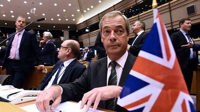 nigelfaragegettyimages-543392066.jpg 