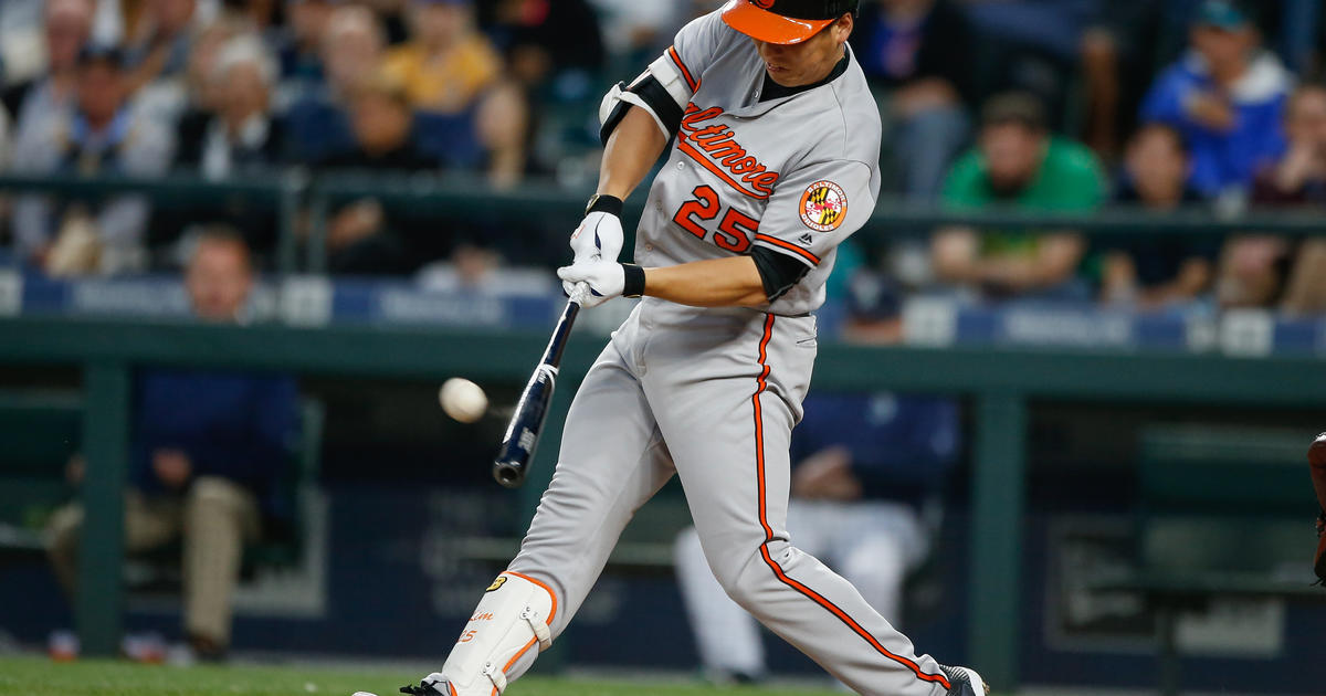 Baltimore Orioles left fielder Hyun Soo Kim (25) bats in the