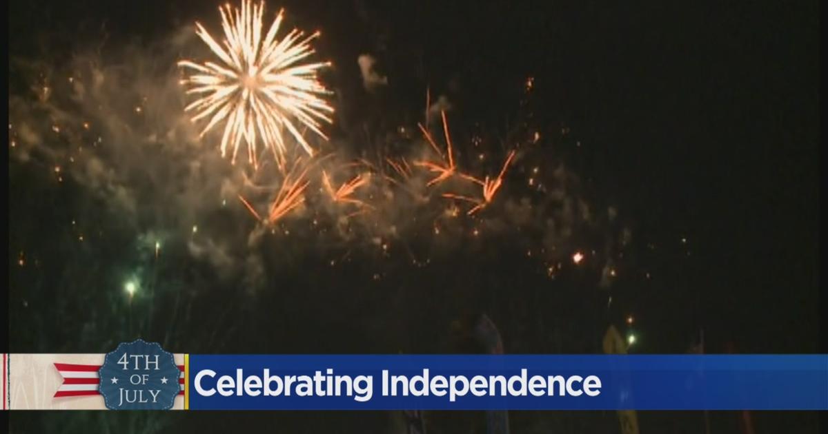 Cal Expo Fireworks Show Lights Up Night Sky With No Issues CBS Sacramento