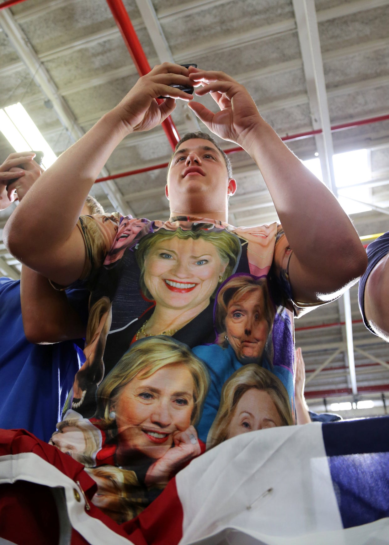 Extreme Hillary Clinton fans