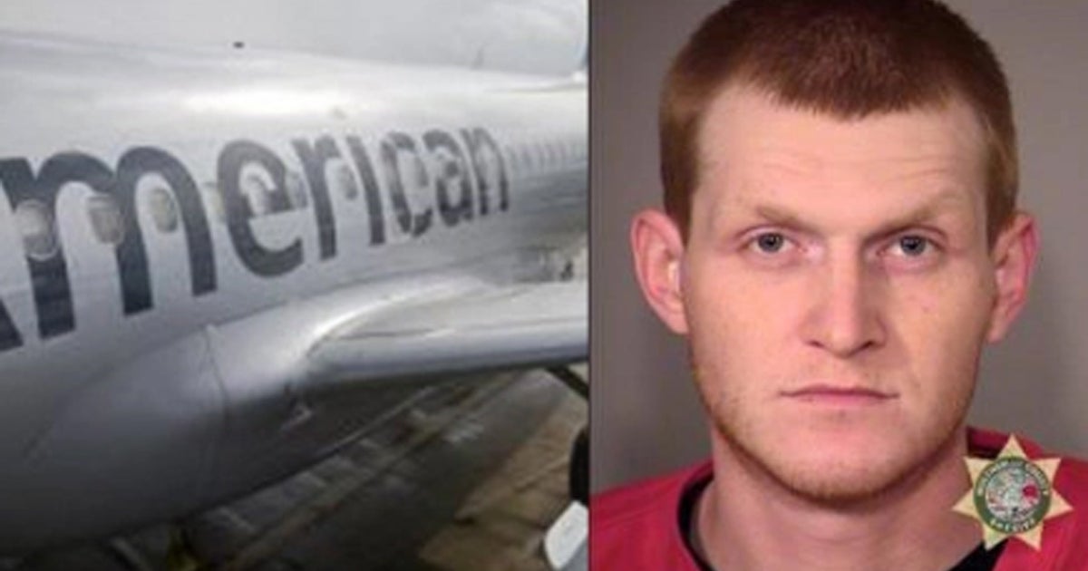 Allegedly groped teen's family sues American Airlines for 10M CBS News(01)