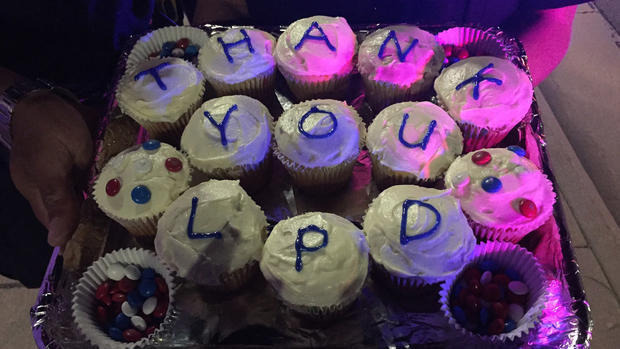Lakewood PD Cupcakes 2 (from LkwdPD tweet) 