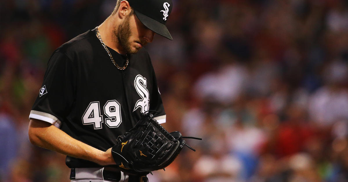 White Sox ace Chris Sale scratched for 'clubhouse incident
