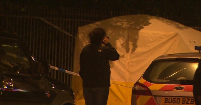 American woman killed in London knife attack - CBS News