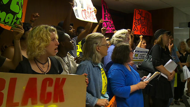 minneapolis-city-council-meeting-protest.jpg 