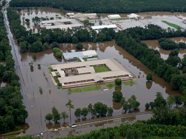 louisiana-flooding-ap16226846564458.jpg 