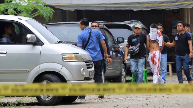 indonesia-church-attack-gettyimages-596741610.jpg 