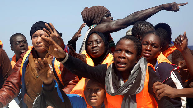Dramatic rescues and deaths of migrants at sea 