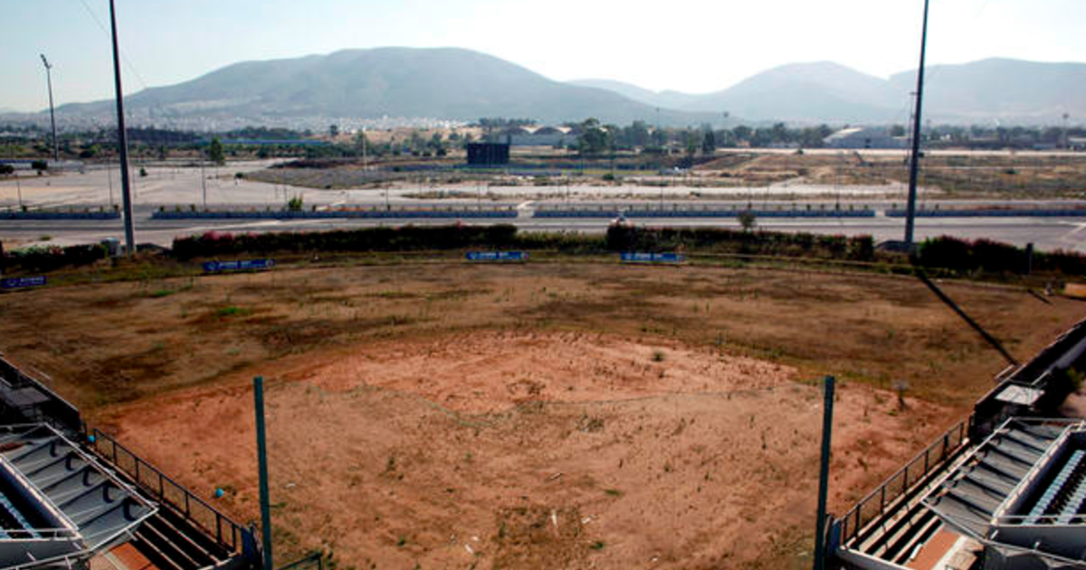 Stunning photographs portray abandoned NFL stadium - ABC7 Chicago