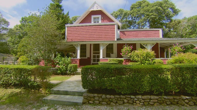ctm-0908-oak-bluffs-marthas-vineyard-shearer-cottage.jpg 